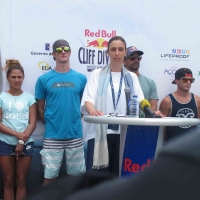 Governo dos Açores reconhece quando apostas são ganhas e garante continuidade do Red Bull Cliff Diving em 2018, afirma Marta Guerreiro