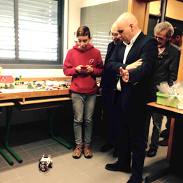 Governo dos Açores lança projeto-piloto para criação de clubes de robótica em seis escolas