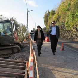Reabilitação da estrada entre a Ribeira do Almeida e o Aeroporto de São Jorge deve estar concluída no prazo de um ano