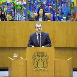 Governo dos Açores cumprirá &quot;promessa&quot; com os professores, garante Avelino Meneses