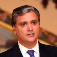 Vasco Cordeiro intervém na Assembleia-Geral da Assembleia das Regiões da Europa, em Paris