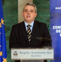 Governo dos Açores anuncia programa de apoio à inserção de desempregados sem subsídio
