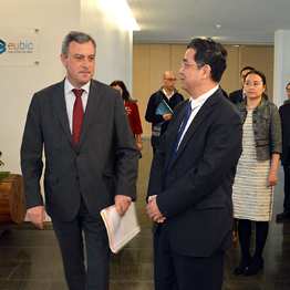 China tem interesse em desenvolver cooperação científica com os Açores, afirma Gui Menezes