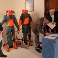 Governo dos Açores atribui a Juntas de Freguesia kits de segurança para limpeza de ribeiras