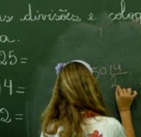 Governo dos Açores implementa programa de acompanhamento pedagógico para combate ao insucesso escolar