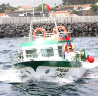 Pesca-turismo a bordo da embarcação Flávio