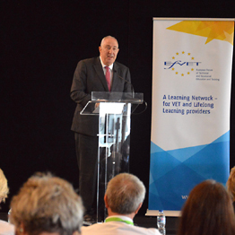 Rui Bettencourt defende importância de “visão prospetiva” na criação de novos empregos na Europa