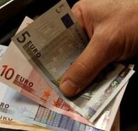 Governo dos Açores aumenta salário mínimo regional para 530,25 euros